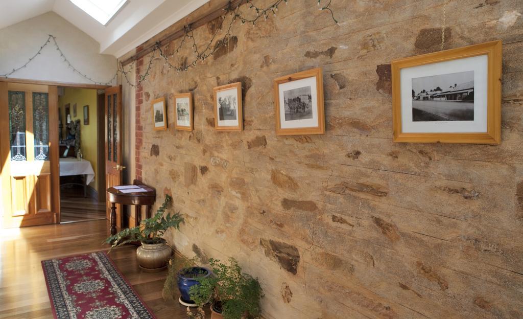 The Fruiterer'S Bed & Breakfast Farrell Flat Exterior photo